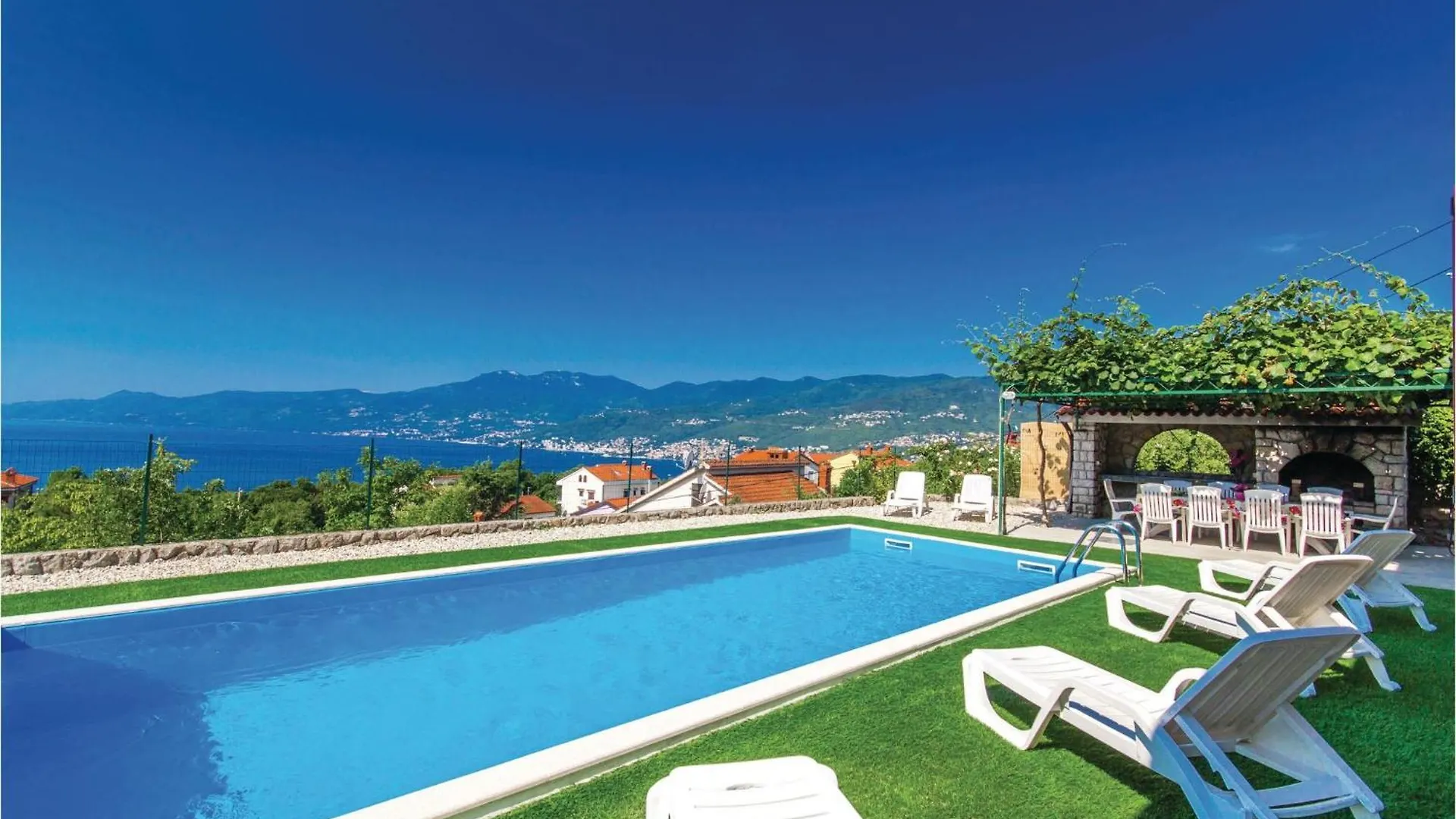 Gorgeous Home In Rijeka With Kitchen